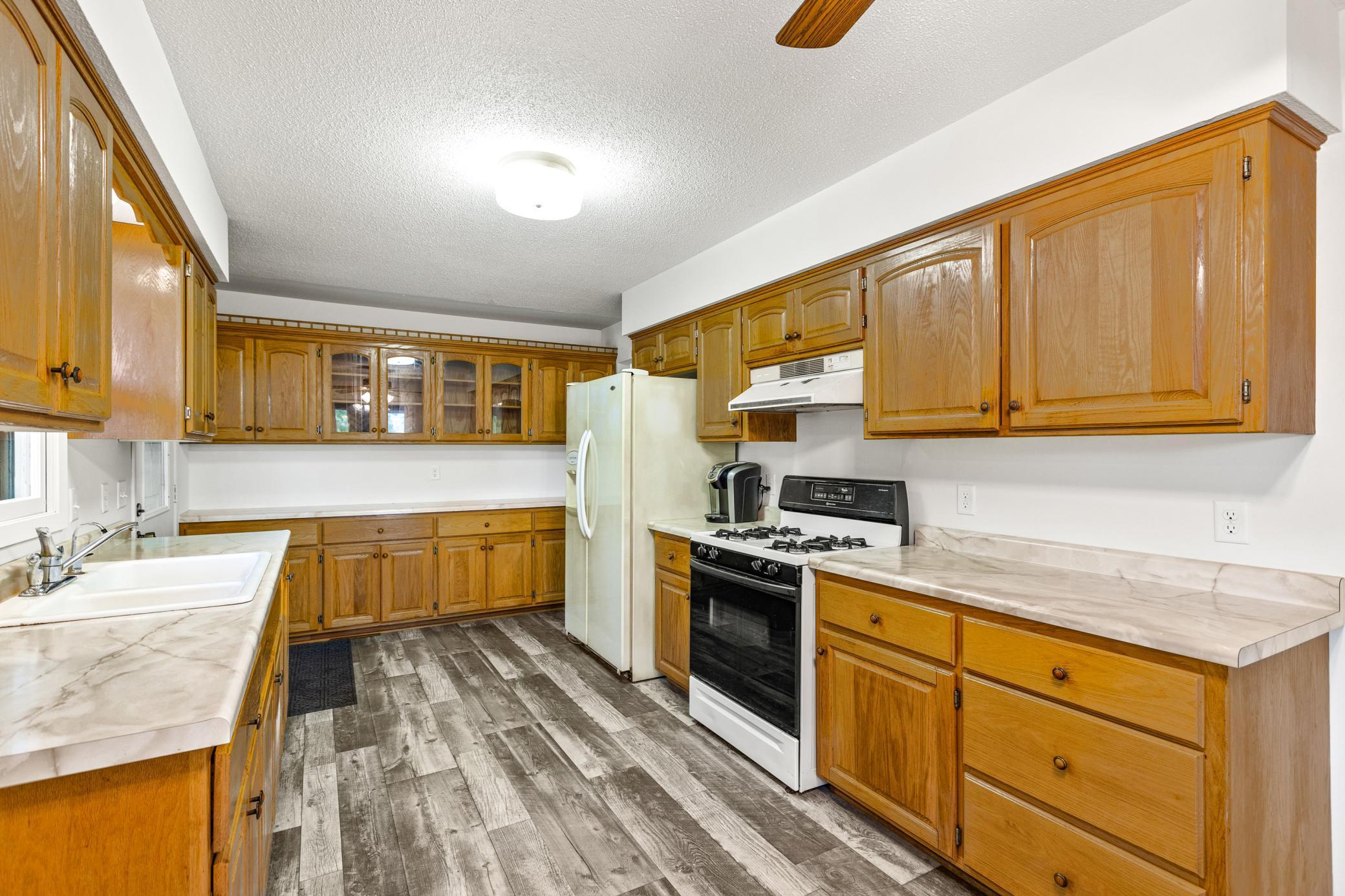 3466 South Drive, Ham Lake, Minnesota image 10