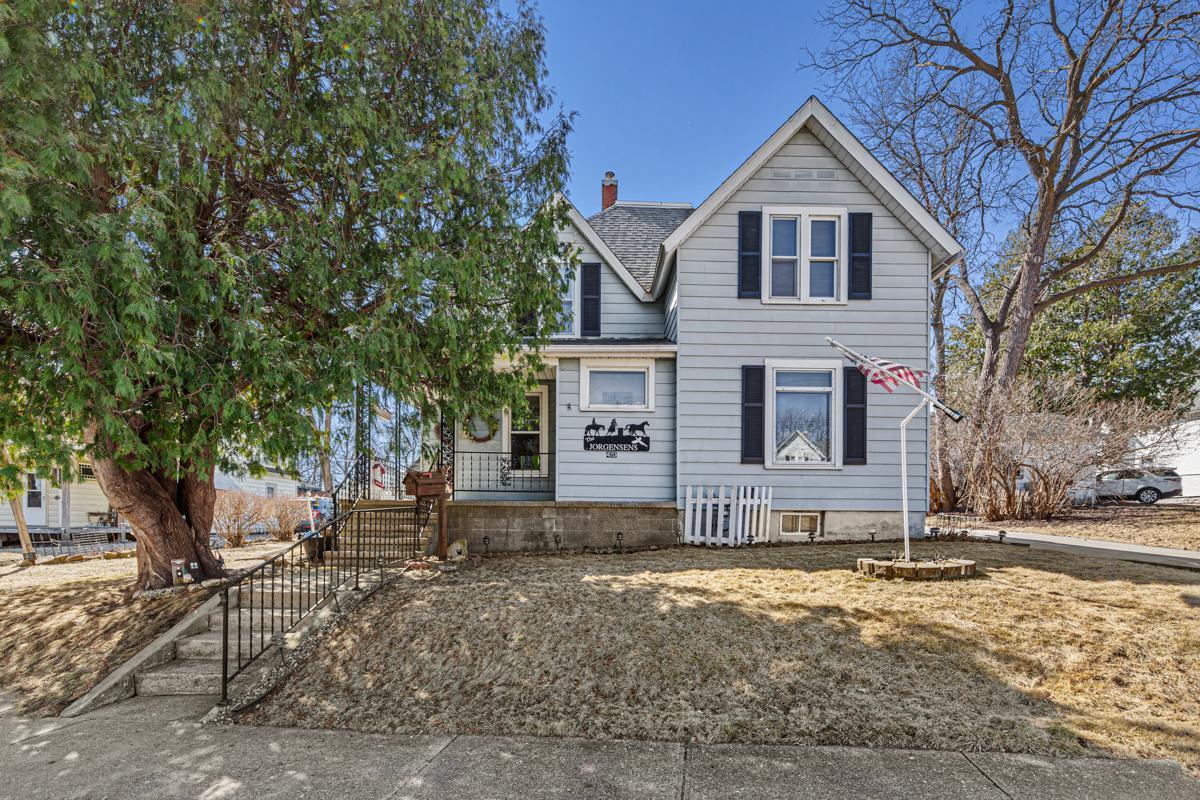 423 Flowervale Street, Owatonna, Minnesota image 2