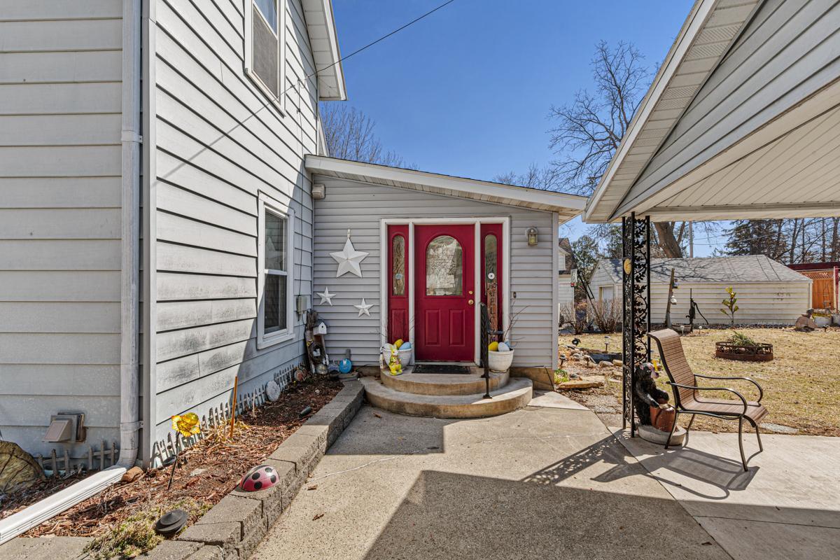 423 Flowervale Street, Owatonna, Minnesota image 7