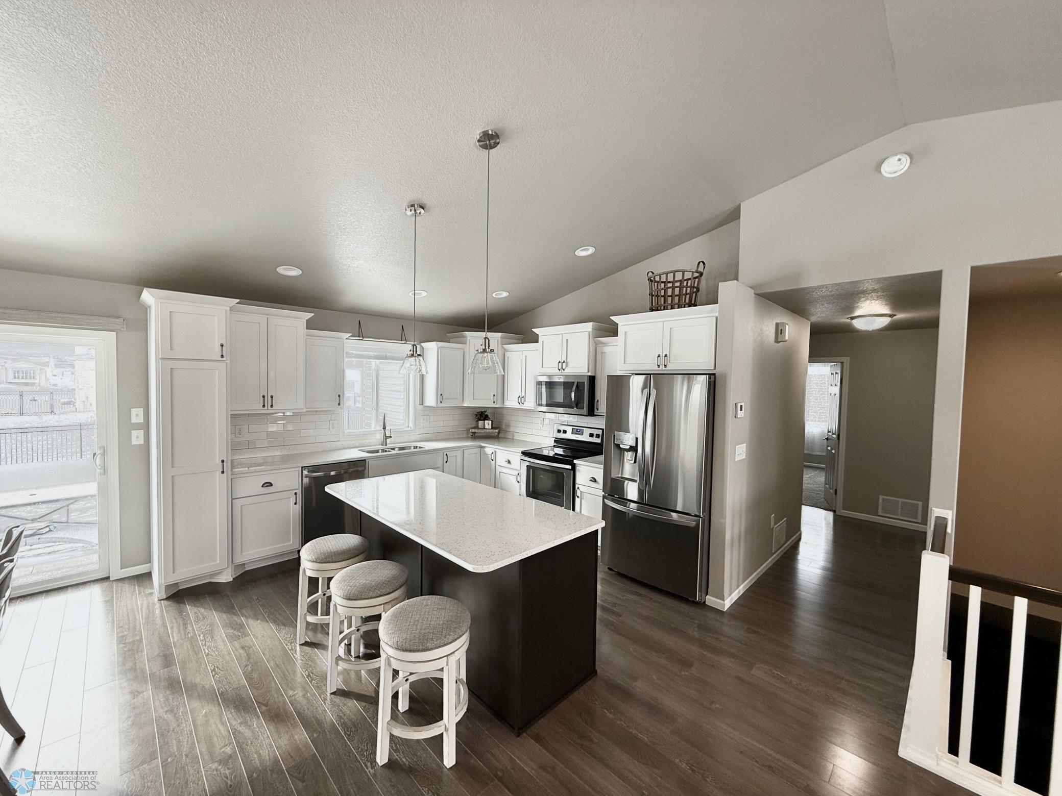 6638 57th Avenue, Fargo, North Dakota image 37
