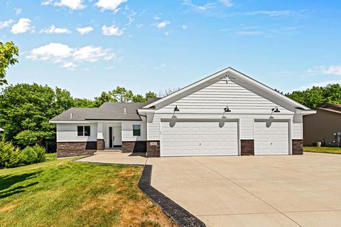 Homes For Sale - 604 Nelson Lane<br/> Center City, MN 55012