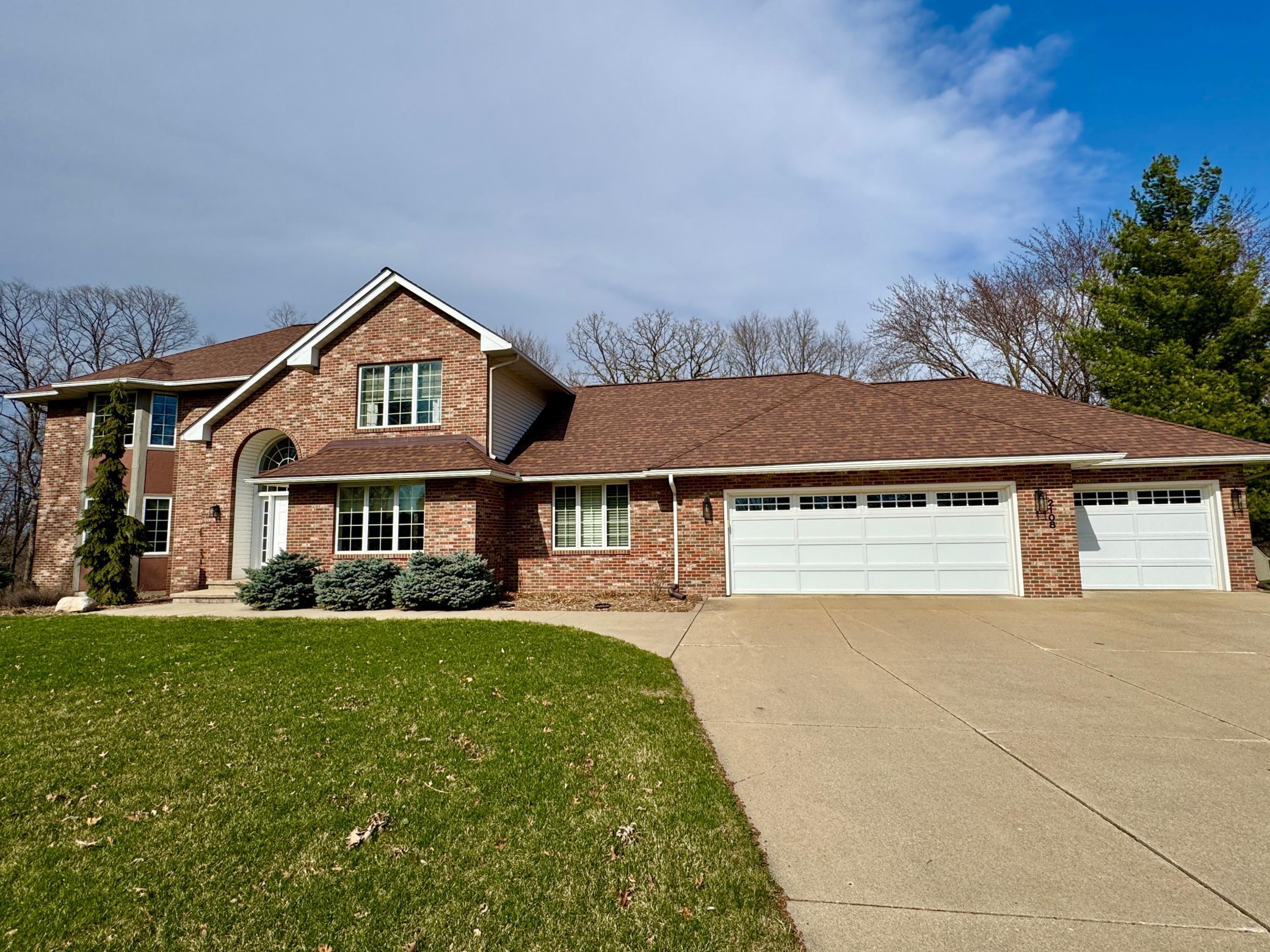 2108 9th Place, Austin, Minnesota image 4