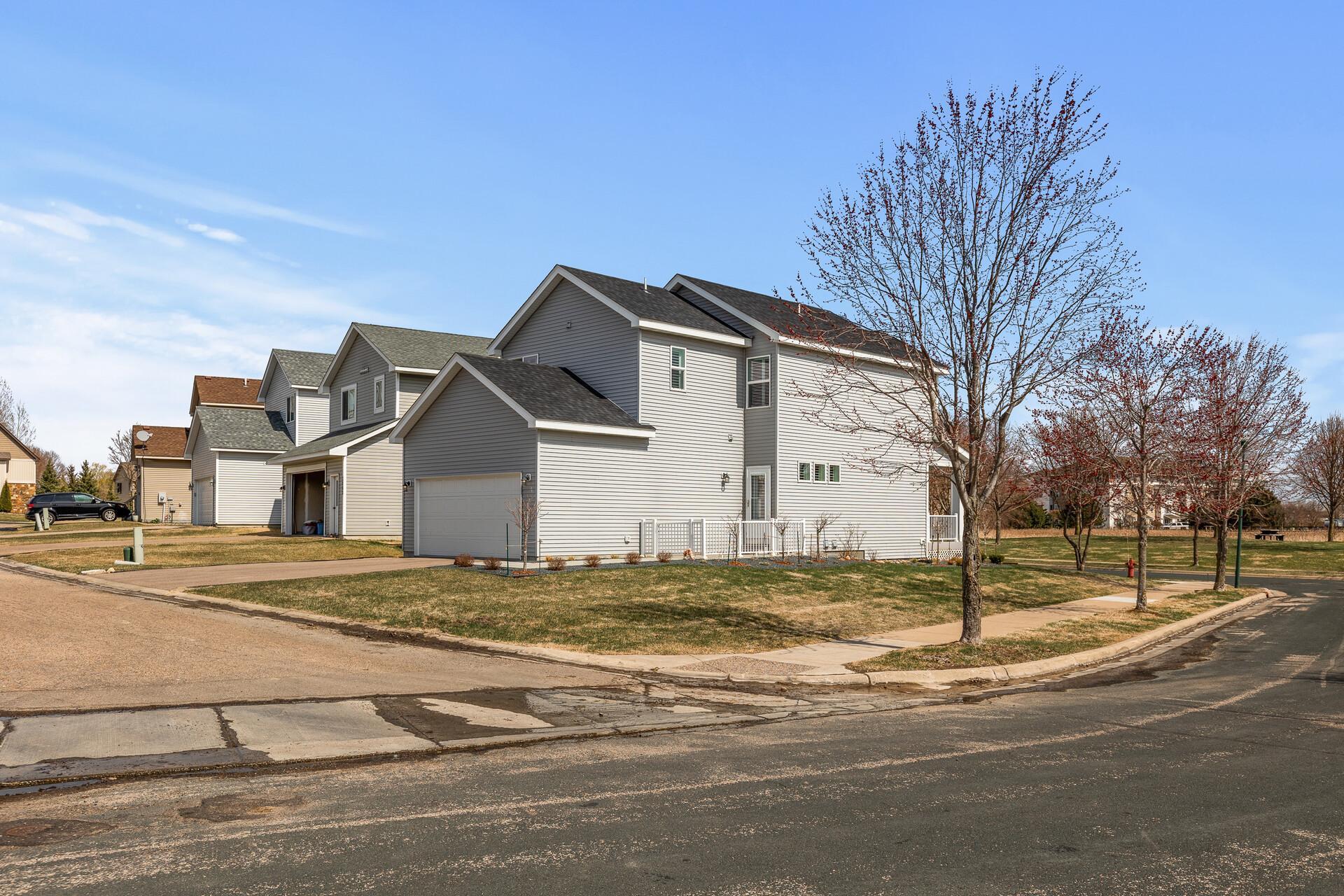 3068 Walden Drive, Chaska, Minnesota image 41