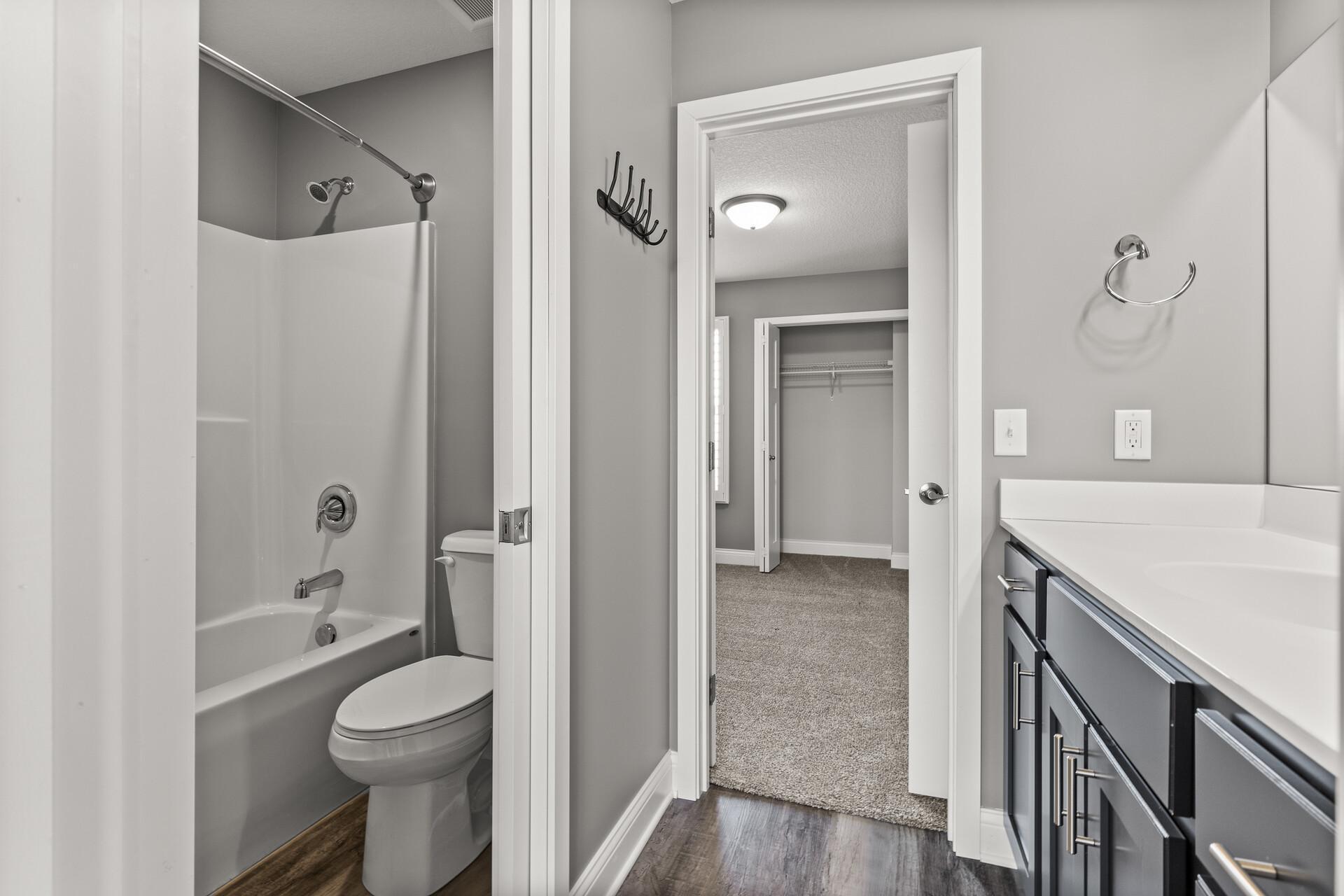 3068 Walden Drive, Chaska, Minnesota image 25