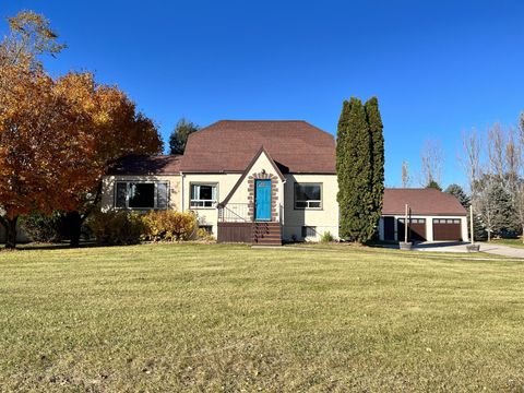 Homes For Sale - 618 E 2nd Street<br/> Pope County, Starbuck, MN 56381