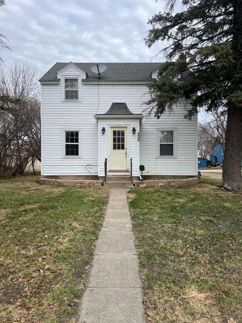 Homes For Sale - 509 9th Avenue<br/> Saint James, MN 56081