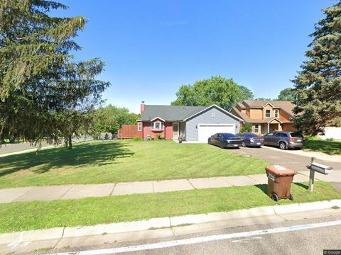 Homes For Sale - 2401 Hazelwood Street<br/> Ramsey County, Saint Paul, MN 55109