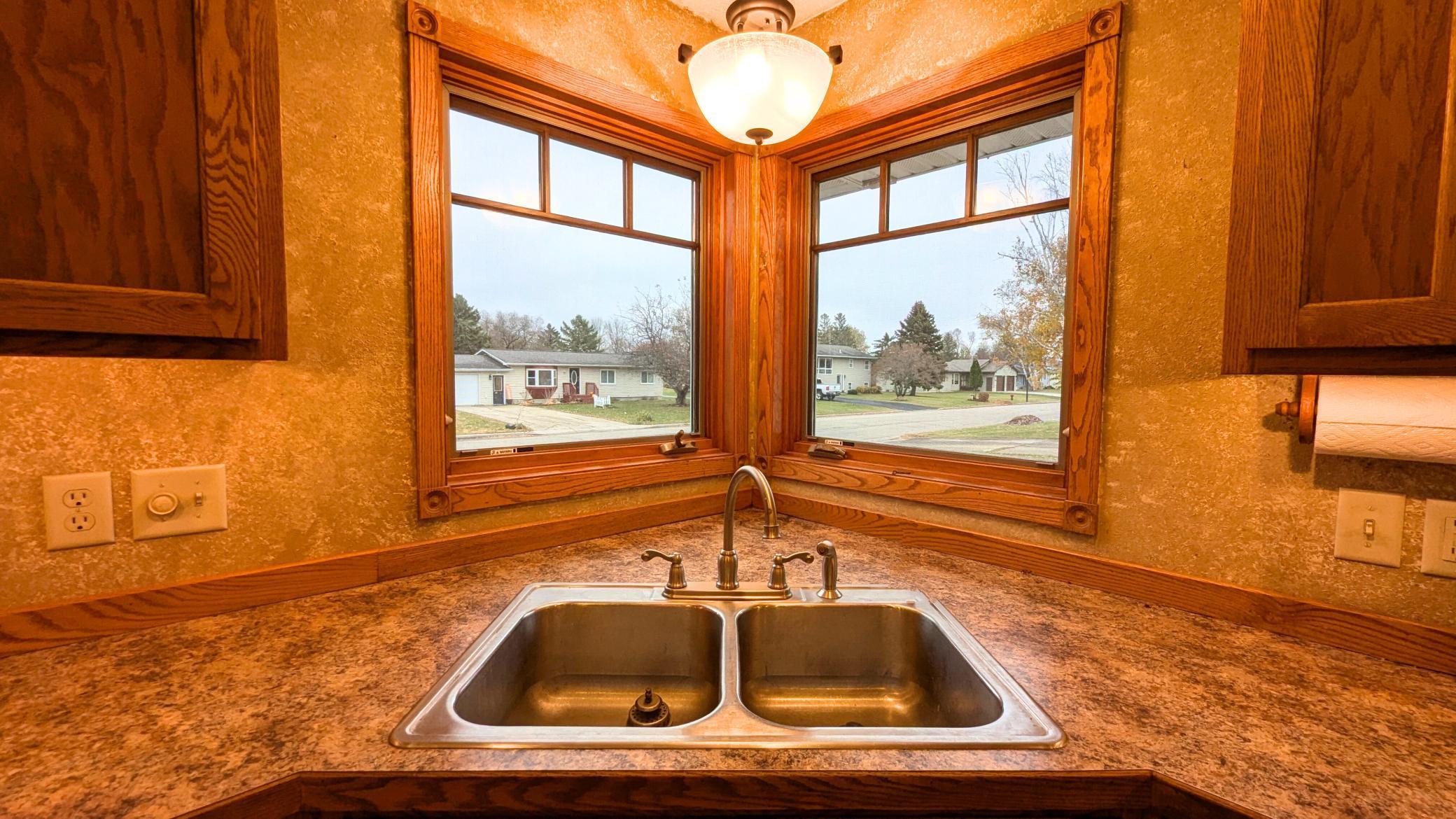 311 Oriole Avenue, Thief River Falls, Minnesota image 12