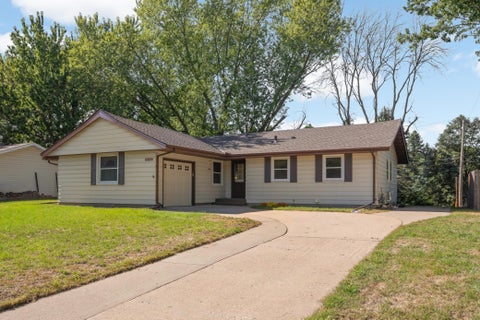Homes For Sale - 11748 Bittersweet Street<br/> Minneapolis, MN 55433