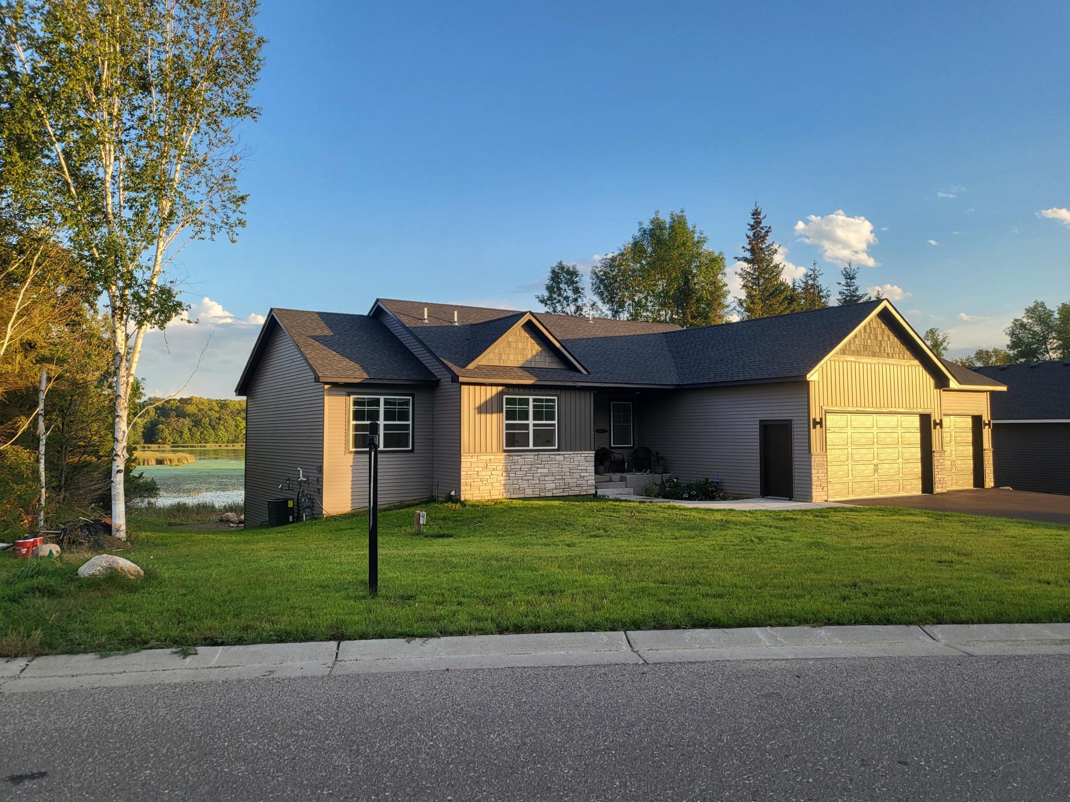 30325 Orchard Court, Center City, Minnesota image 2