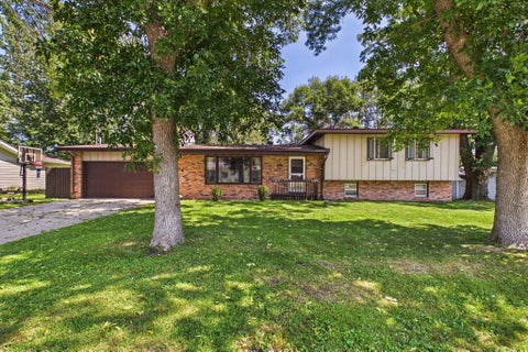 Homes For Sale - 1506 Elm Street<br/> Albert Lea, MN 56007