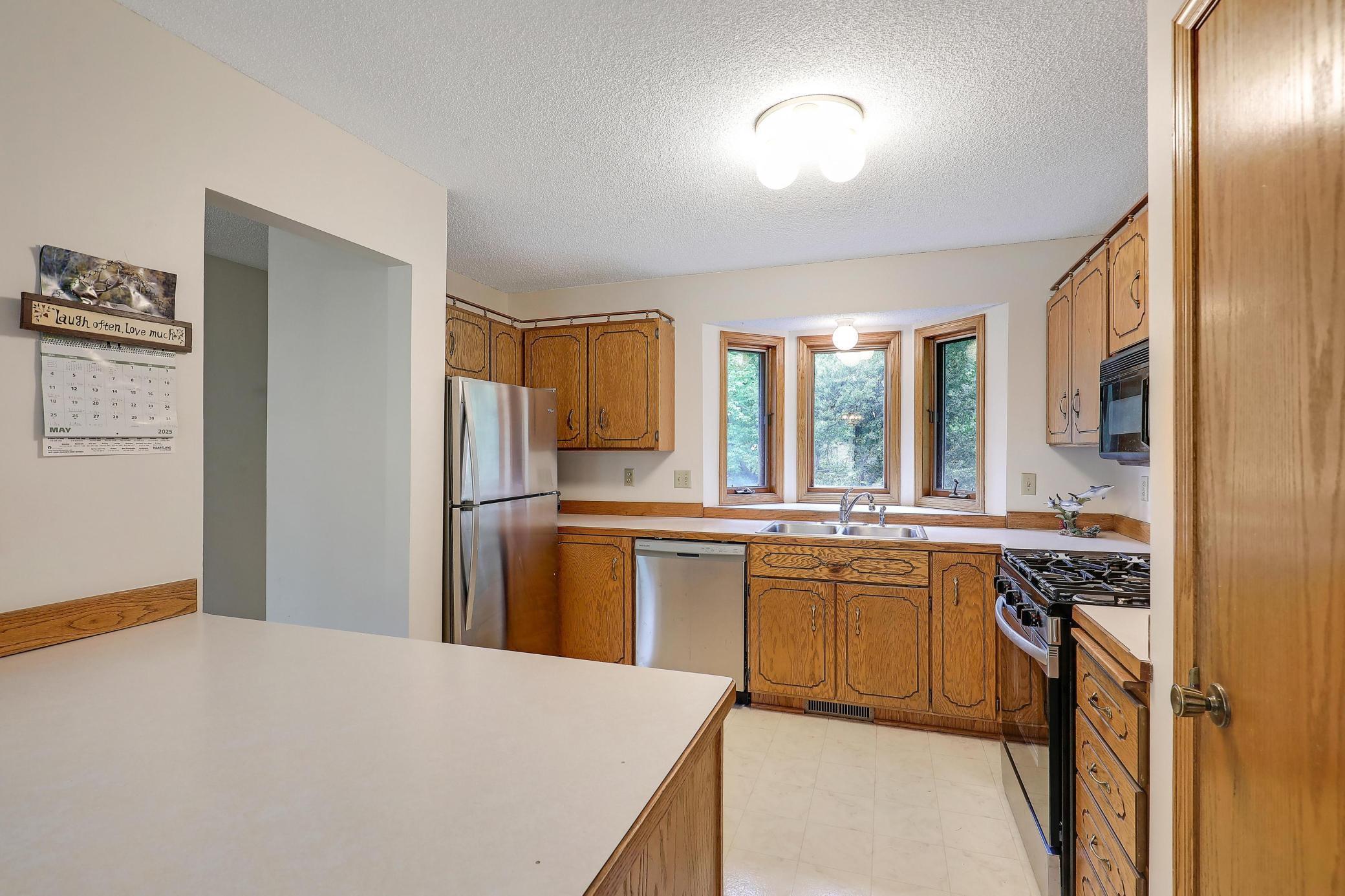 8448 Fairfield Road, Minneapolis, Minnesota image 10