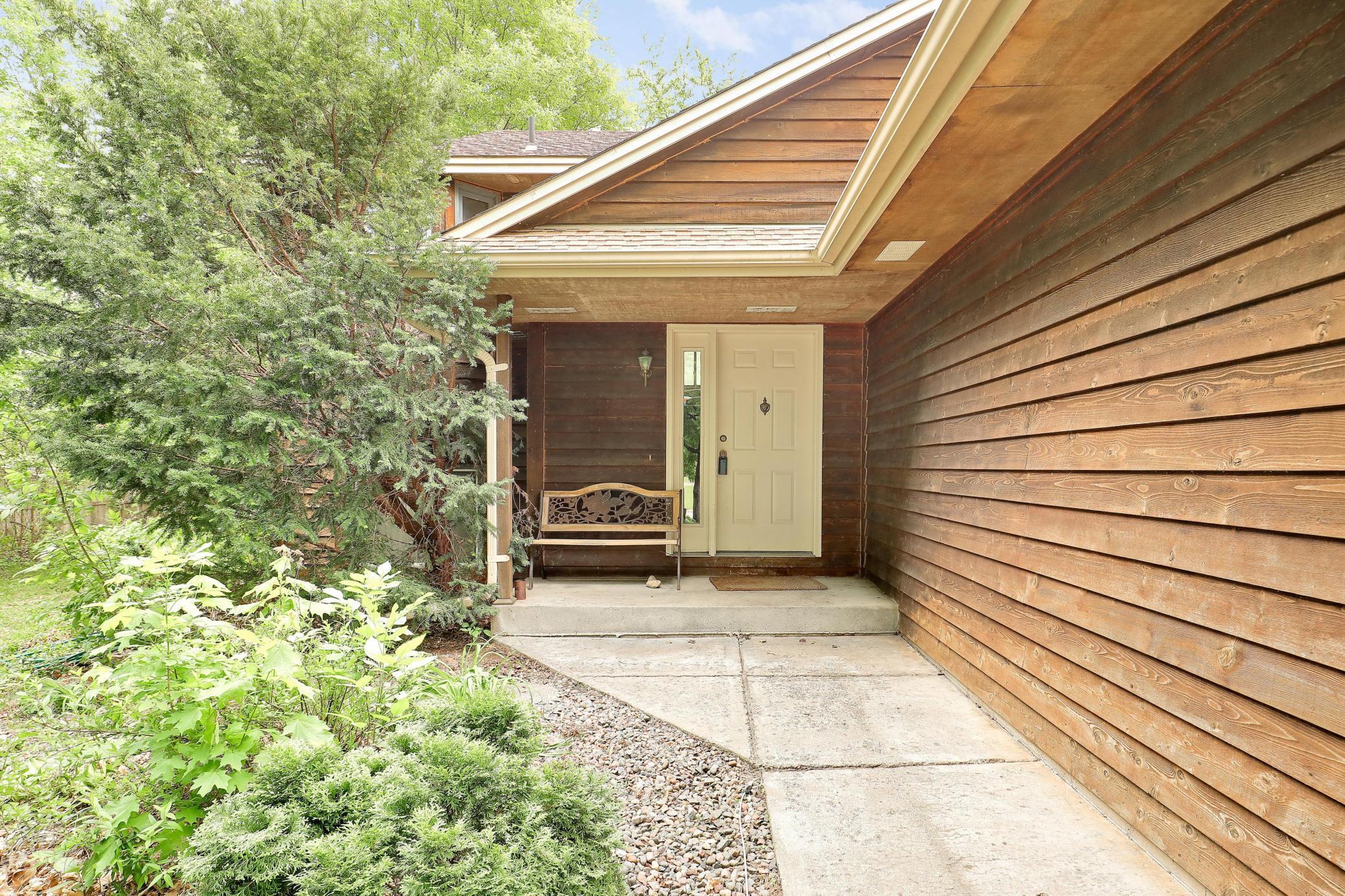 8448 Fairfield Road, Minneapolis, Minnesota image 3