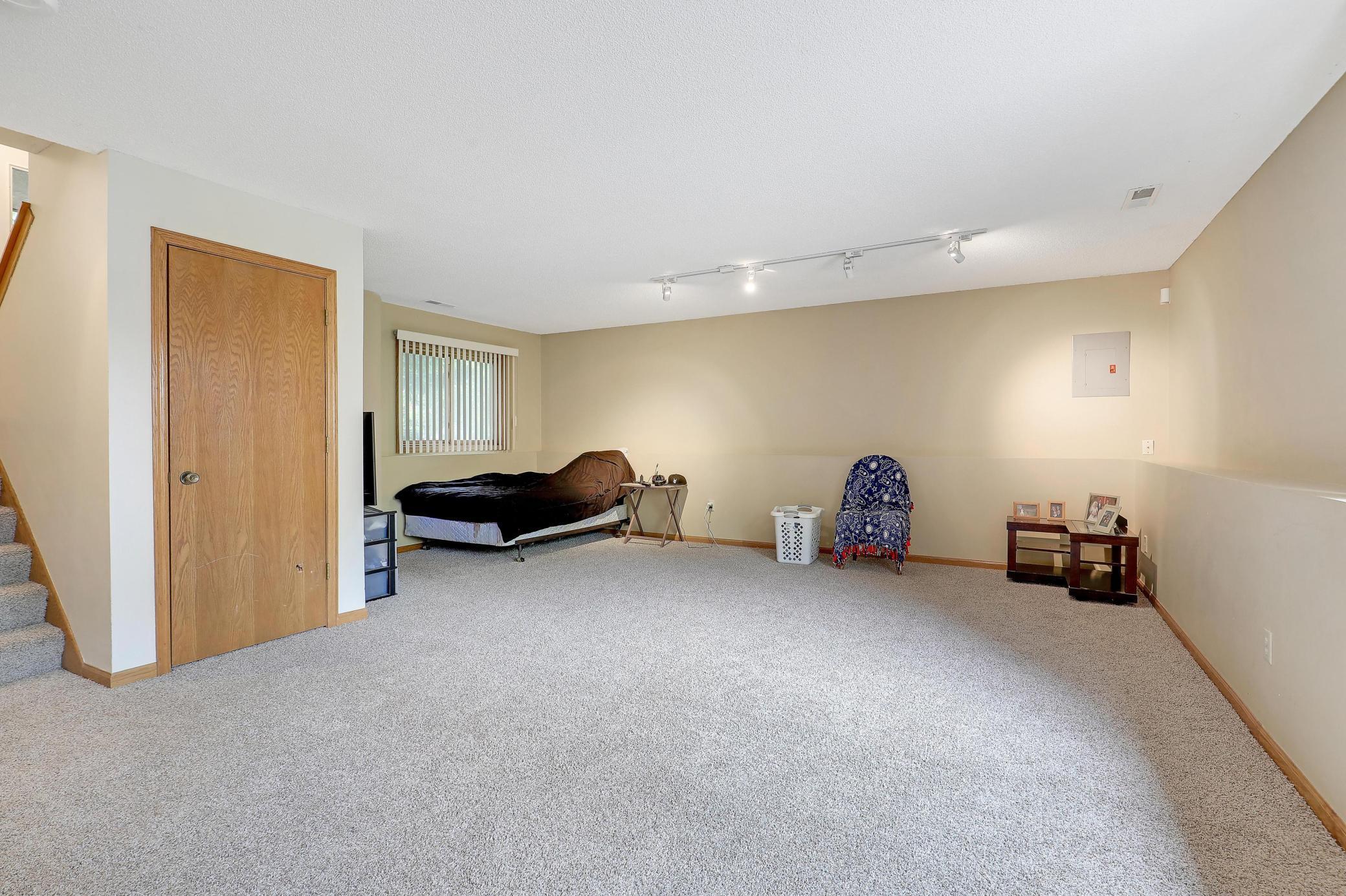 8448 Fairfield Road, Minneapolis, Minnesota image 21