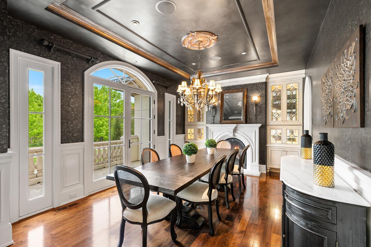 1560 Hunter Drive, Wayzata, Minnesota image 12