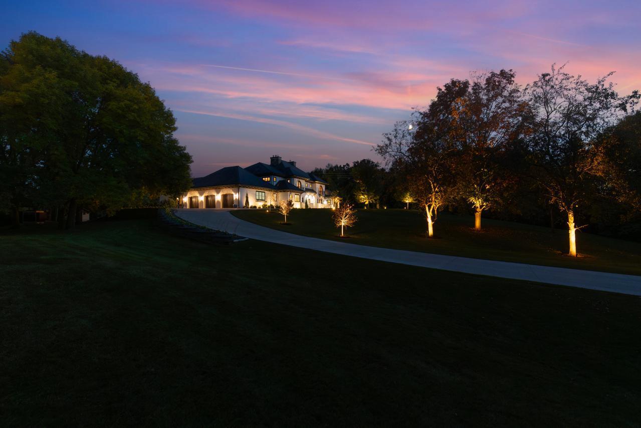 1560 Hunter Drive, Wayzata, Minnesota image 43