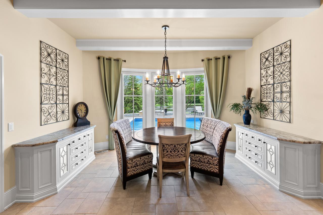 1560 Hunter Drive, Wayzata, Minnesota image 10