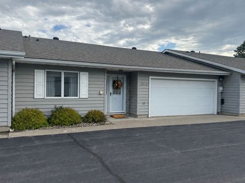 Townhouse For Sale - 1304D Mcnally Drive<br/> Winona County, Winona, MN 55987