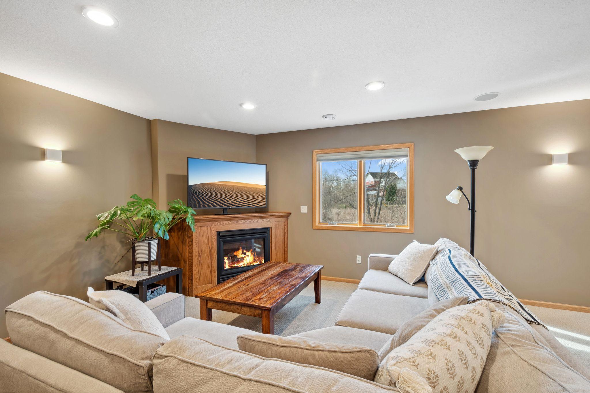 5429 159th Alcove, Hugo, Minnesota image 32