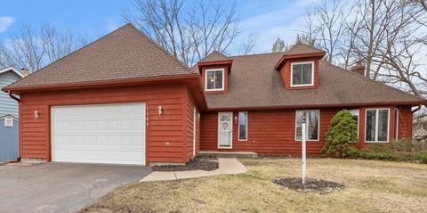 Homes For Sale - 7360 Borman Avenue<br/> Inver Grove Heights, MN 55076