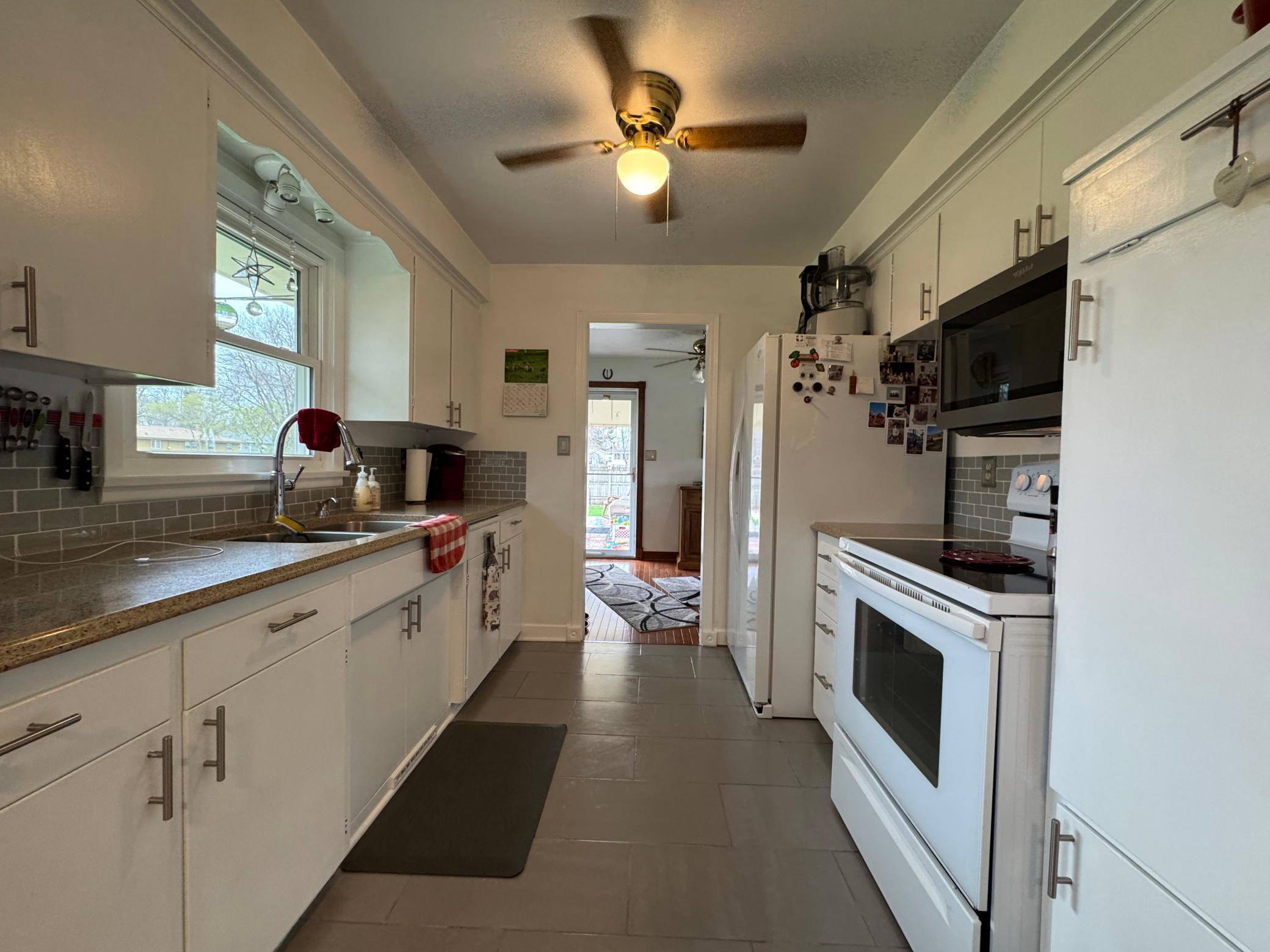 823 Apgar Street, Shakopee, Minnesota image 12