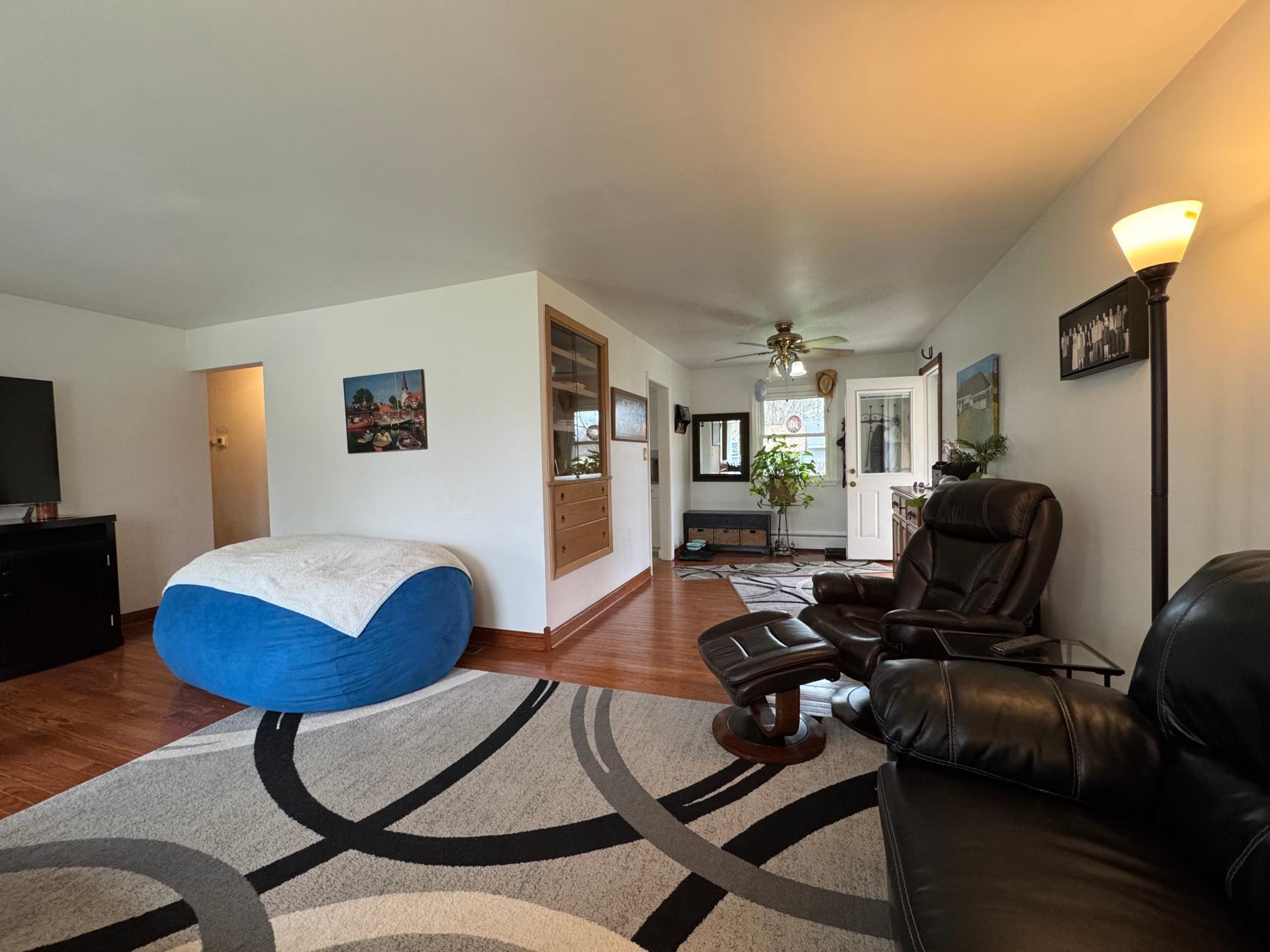 823 Apgar Street, Shakopee, Minnesota image 9
