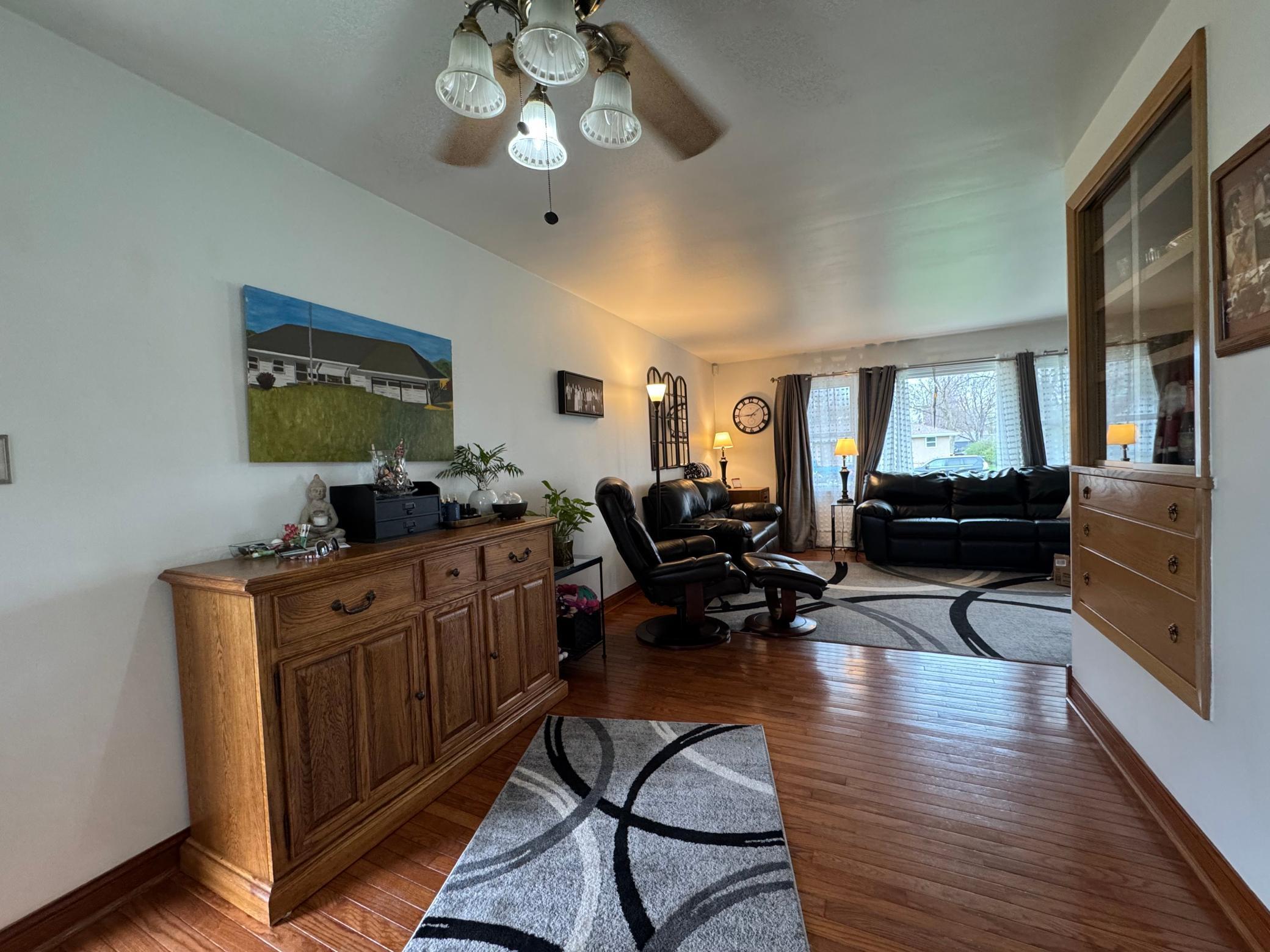 823 Apgar Street, Shakopee, Minnesota image 11