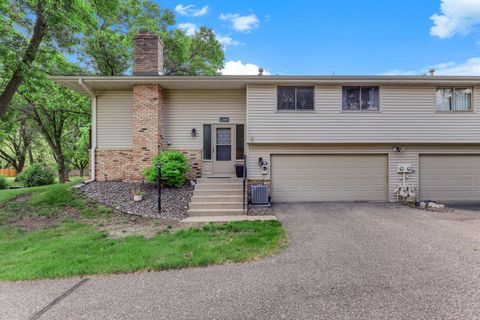 Homes For Sale - 12000 71st Place<br/> Maple Grove, MN 55369