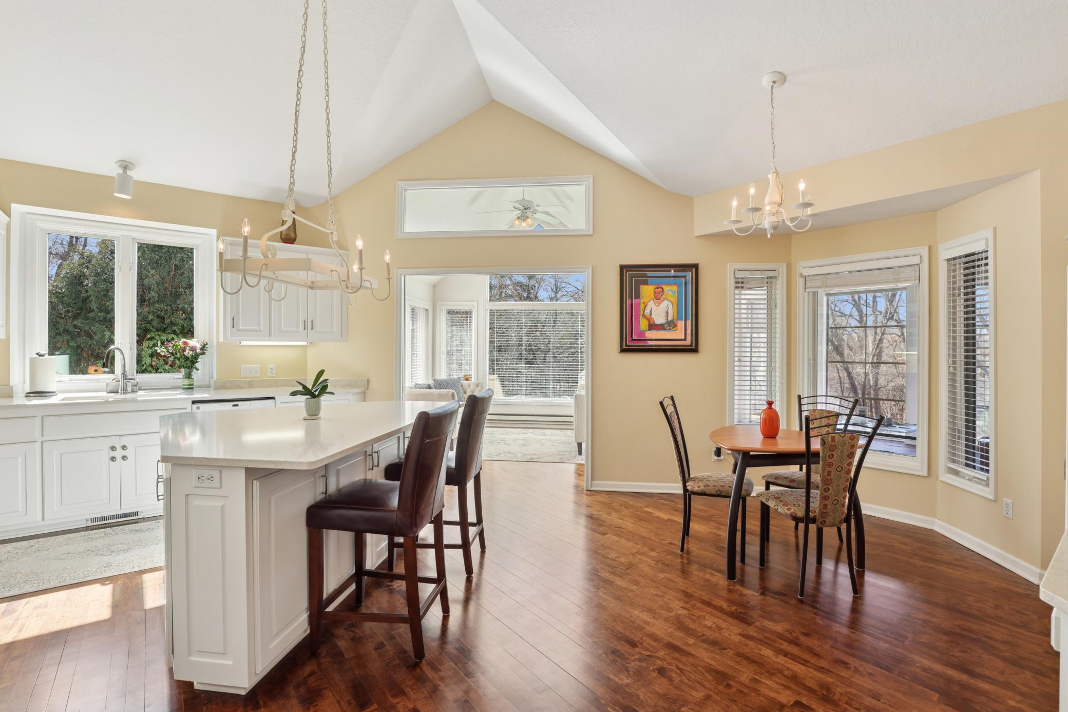1600 Linner Road, Wayzata, Minnesota image 11