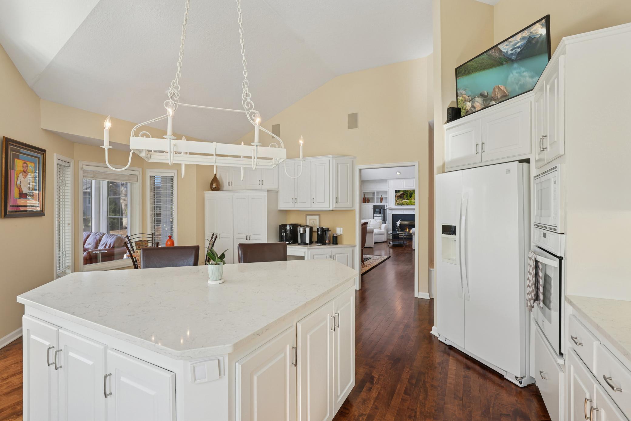 1600 Linner Road, Wayzata, Minnesota image 14