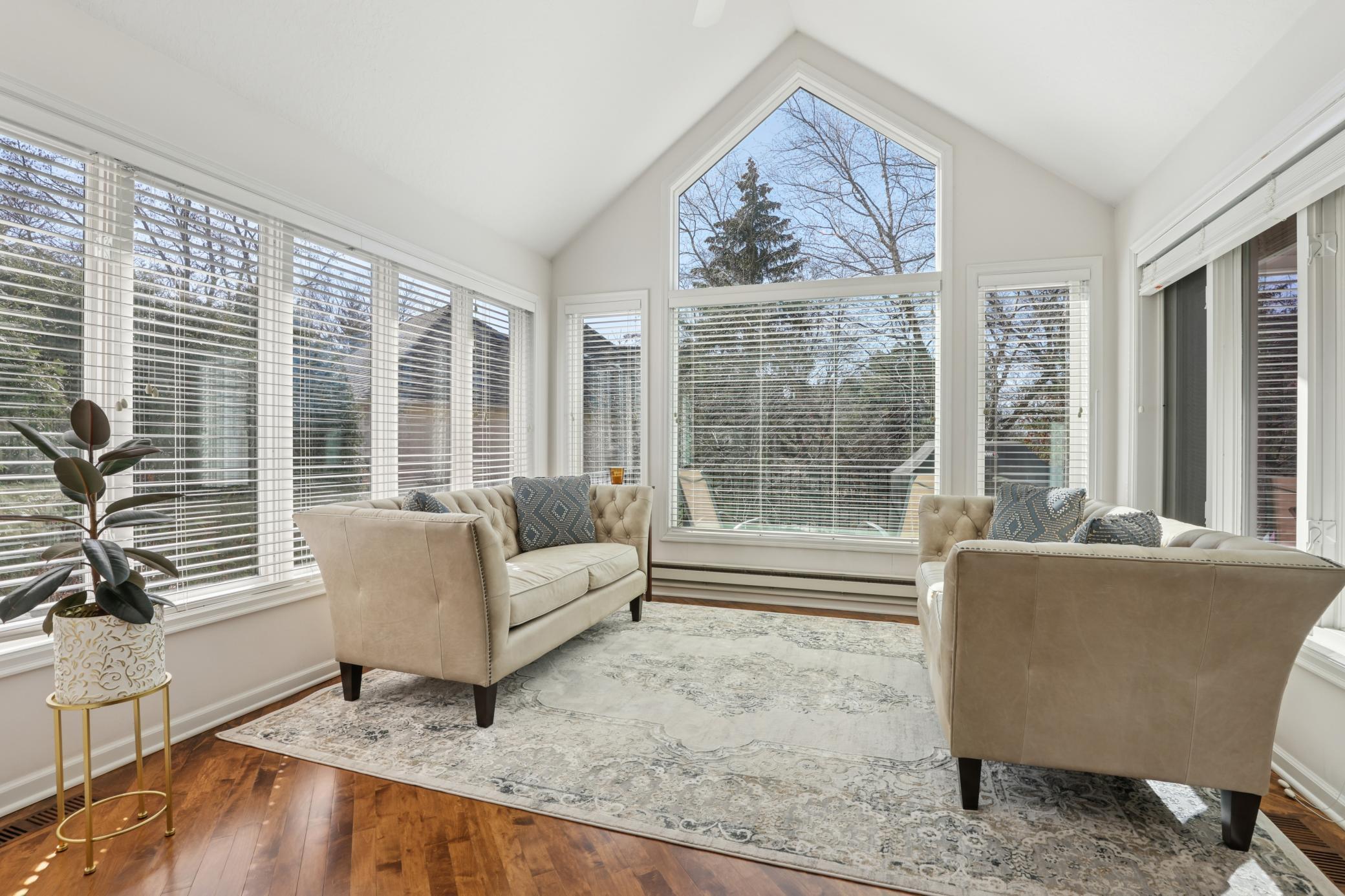 1600 Linner Road, Wayzata, Minnesota image 17