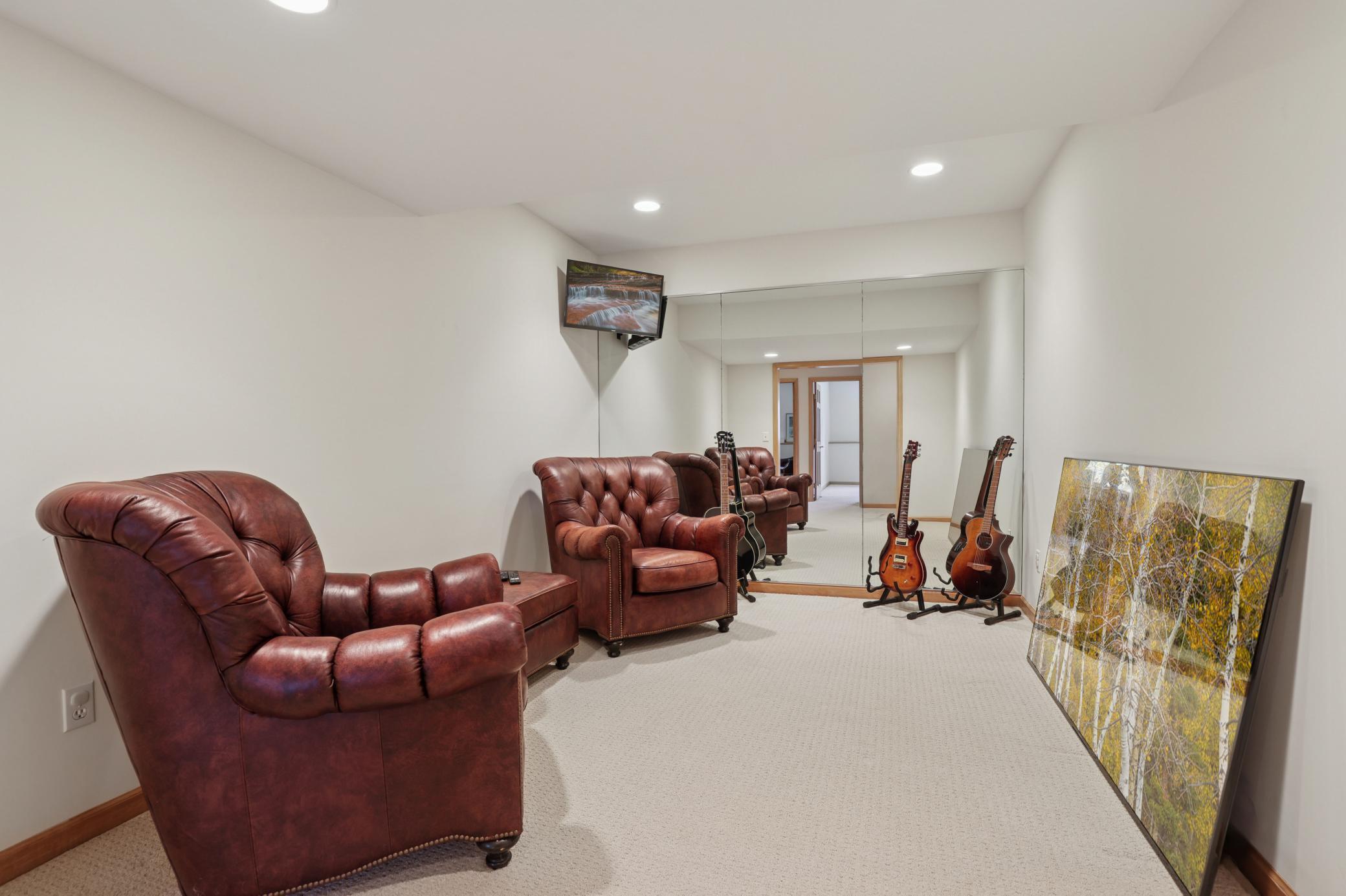 1600 Linner Road, Wayzata, Minnesota image 30