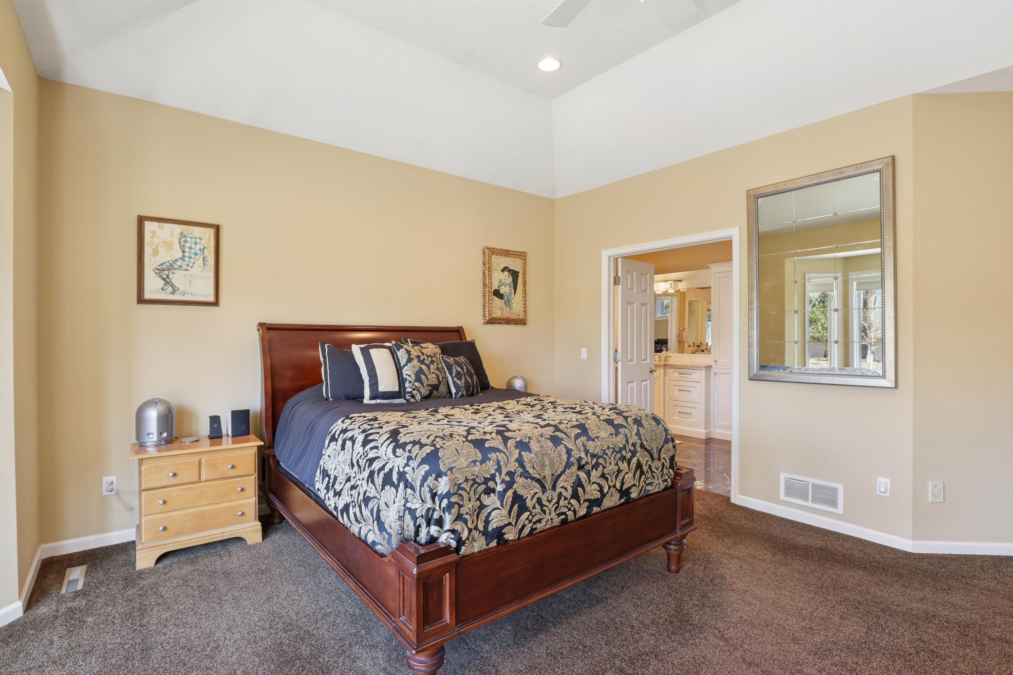 1600 Linner Road, Wayzata, Minnesota image 16