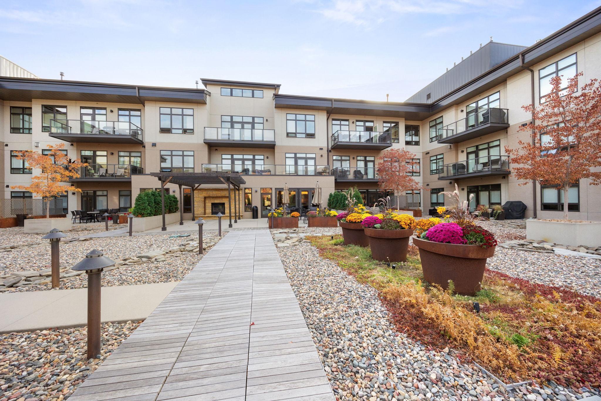 875 Lake Street #205, Wayzata, Minnesota image 26