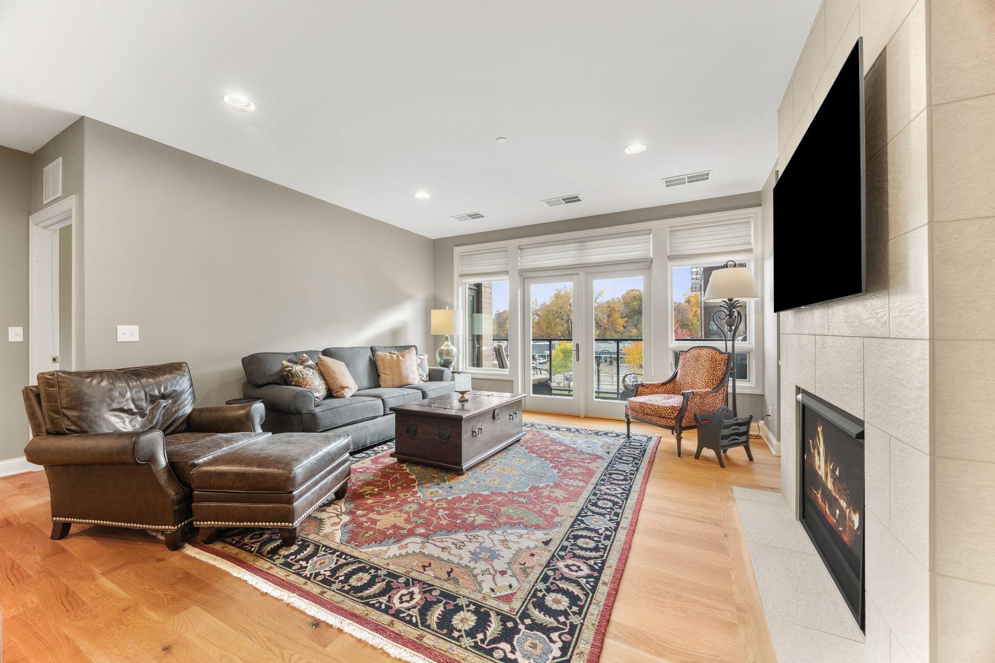875 Lake Street #205, Wayzata, Minnesota image 3
