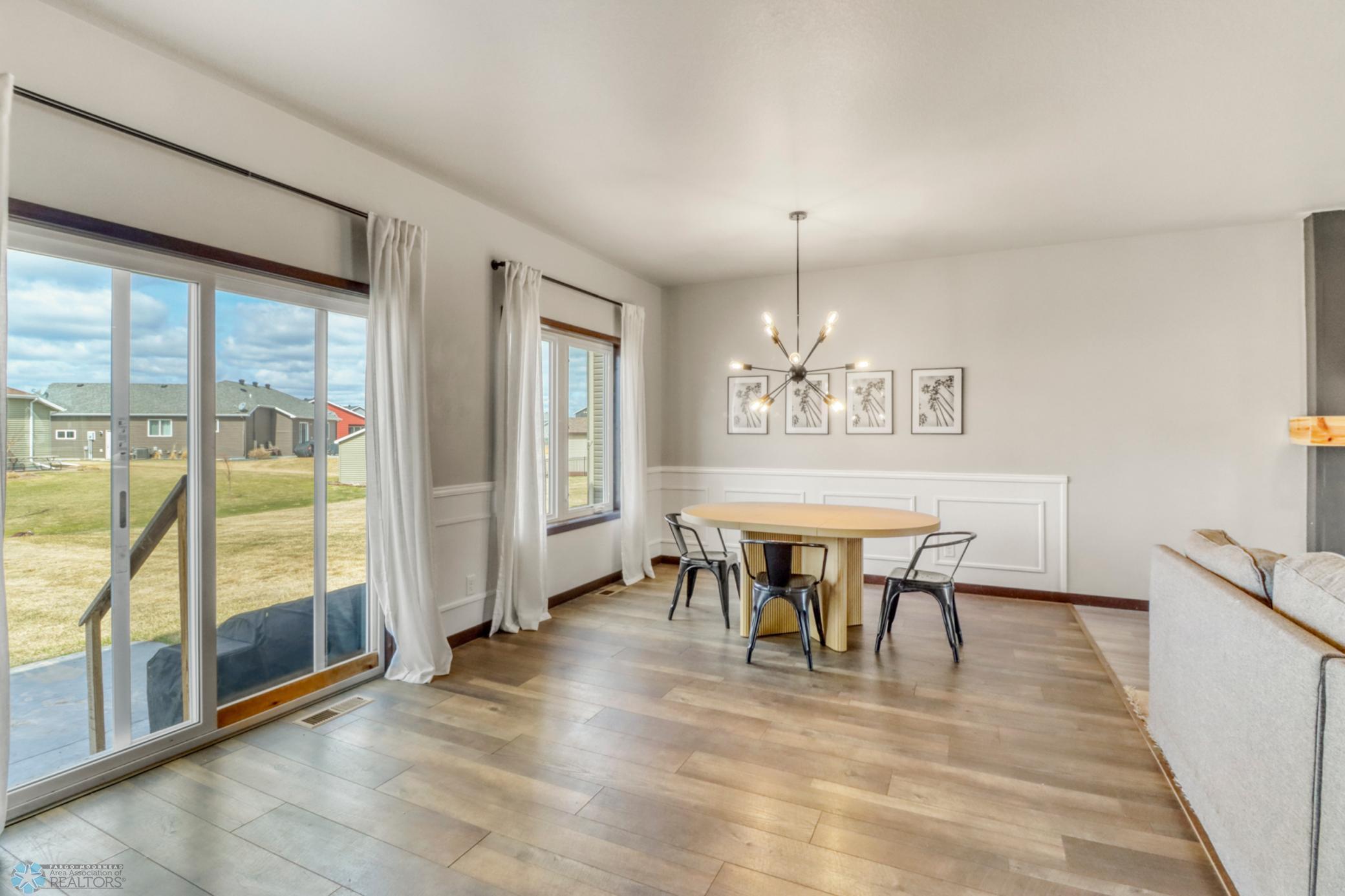 2322 12 Street, West Fargo, North Dakota image 15