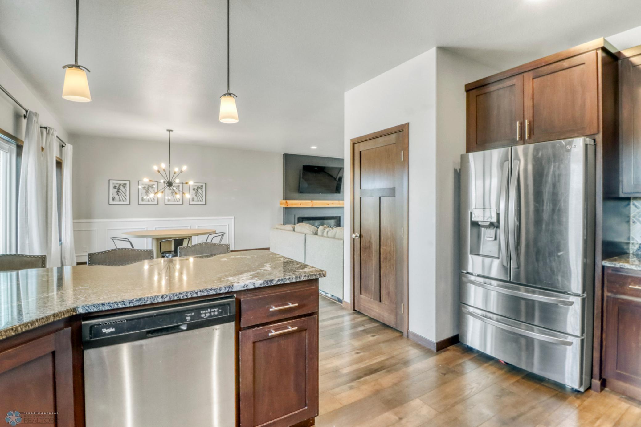 2322 12 Street, West Fargo, North Dakota image 20