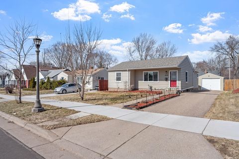 Homes For Sale - 2139 4th Street<br/> Saint Paul, MN 55119