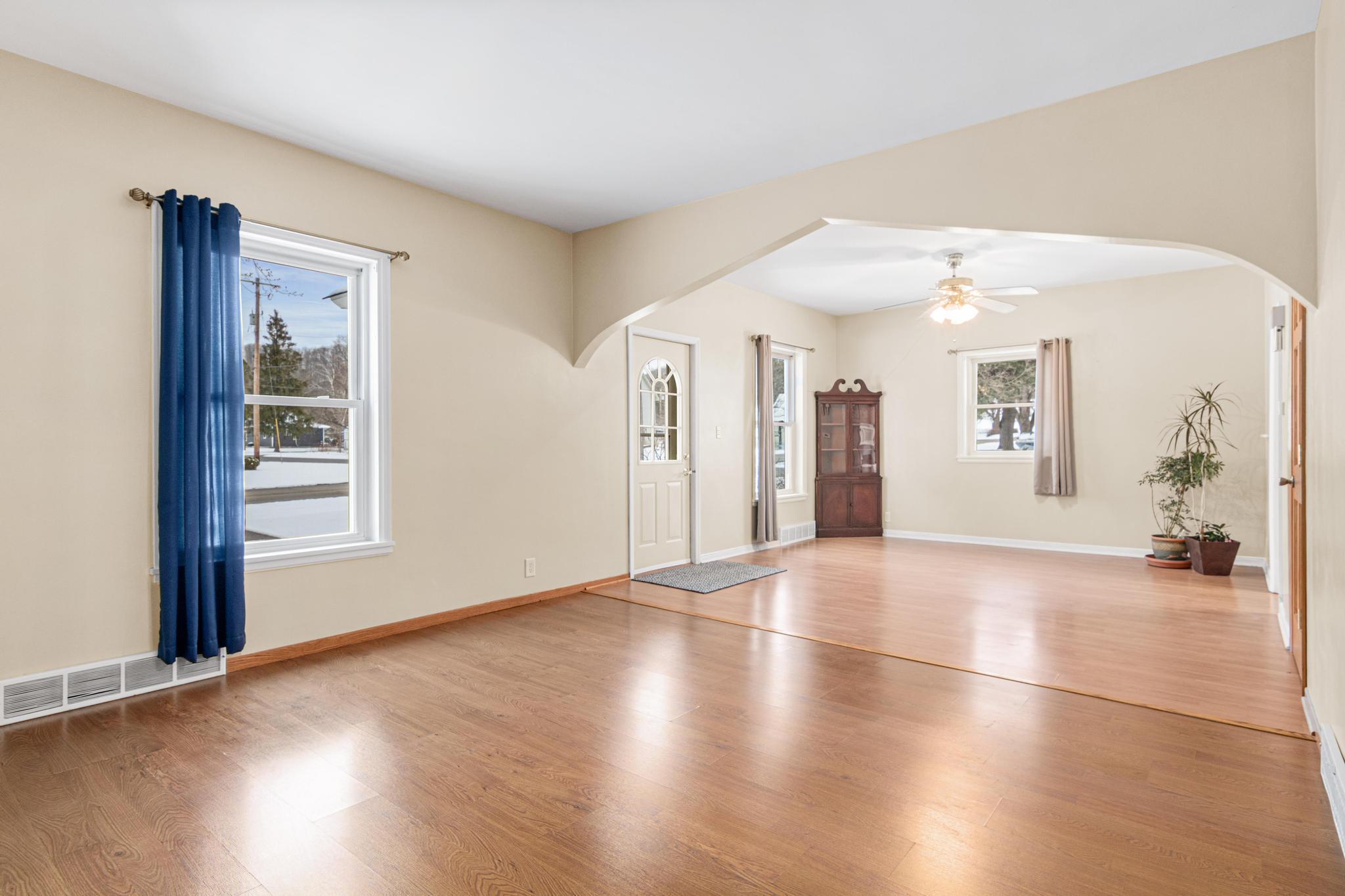 231 S Woodworth Street, Elmwood, Wisconsin image 4