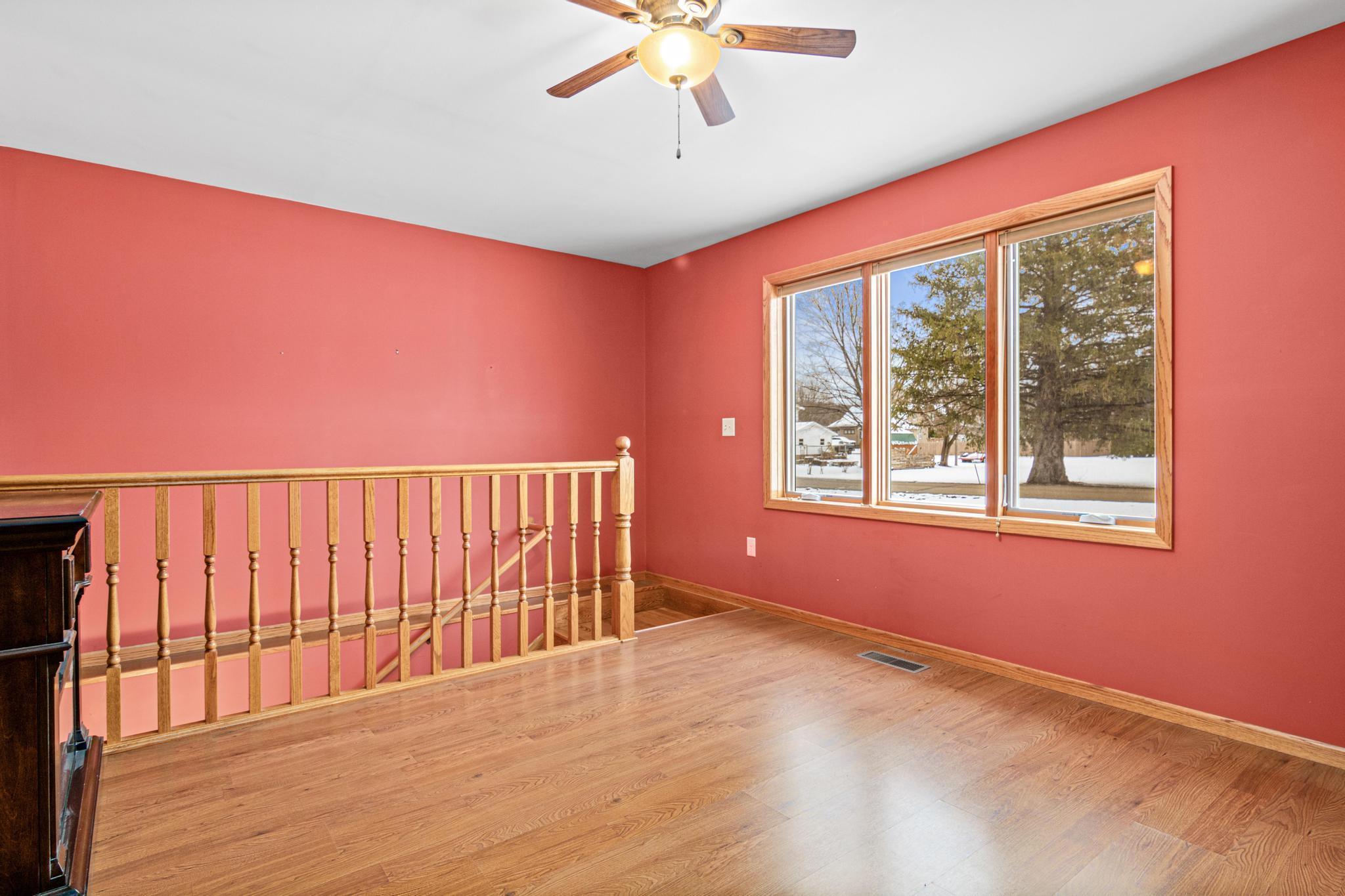 231 S Woodworth Street, Elmwood, Wisconsin image 9
