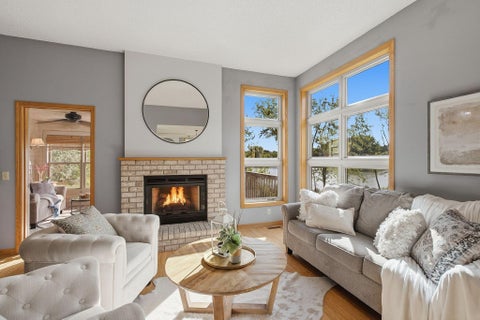 Townhouse For Sale - 630 Sullivan Lane<br/> Minneapolis, MN 55421