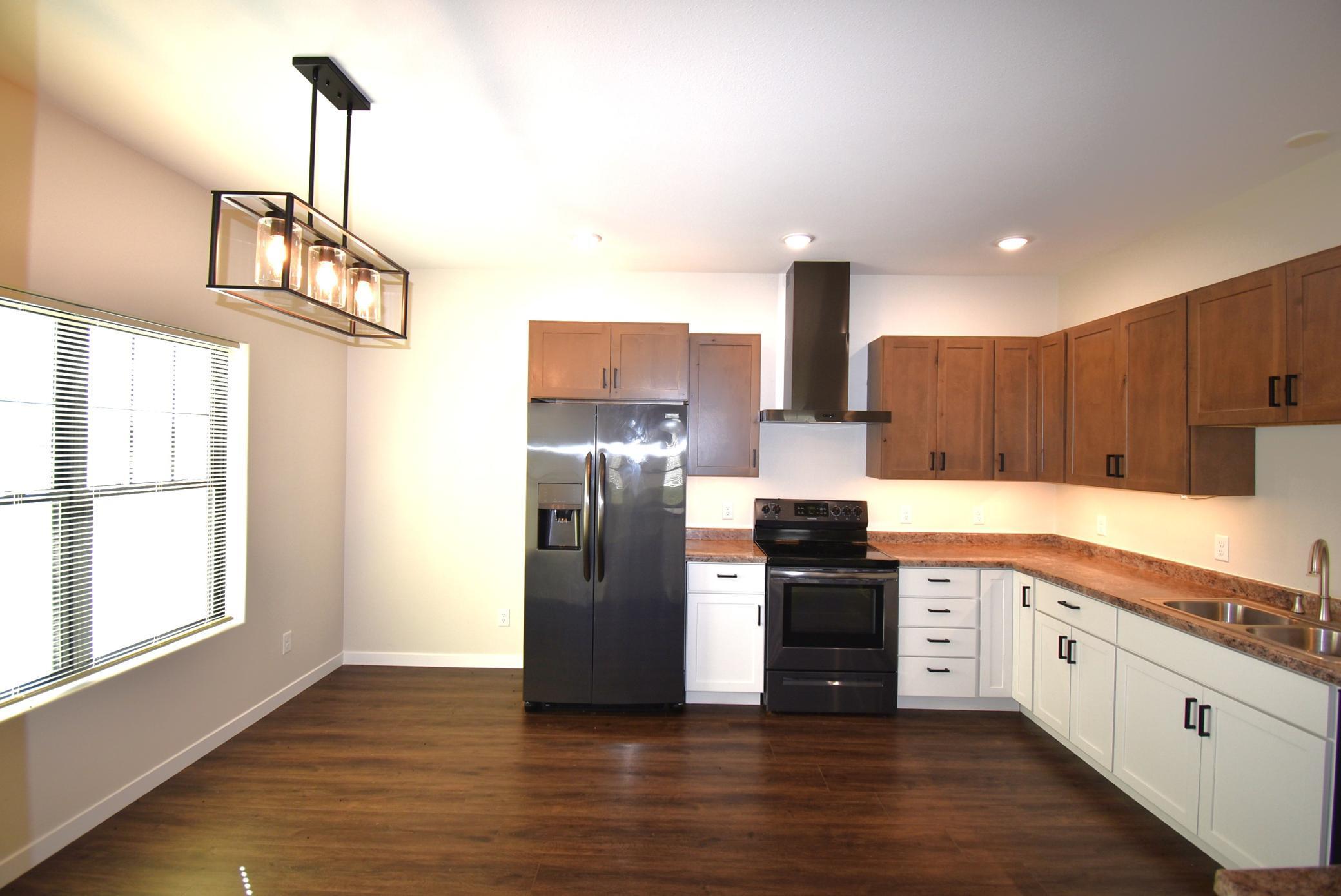 505 Garfield Street, Warroad, Minnesota image 10