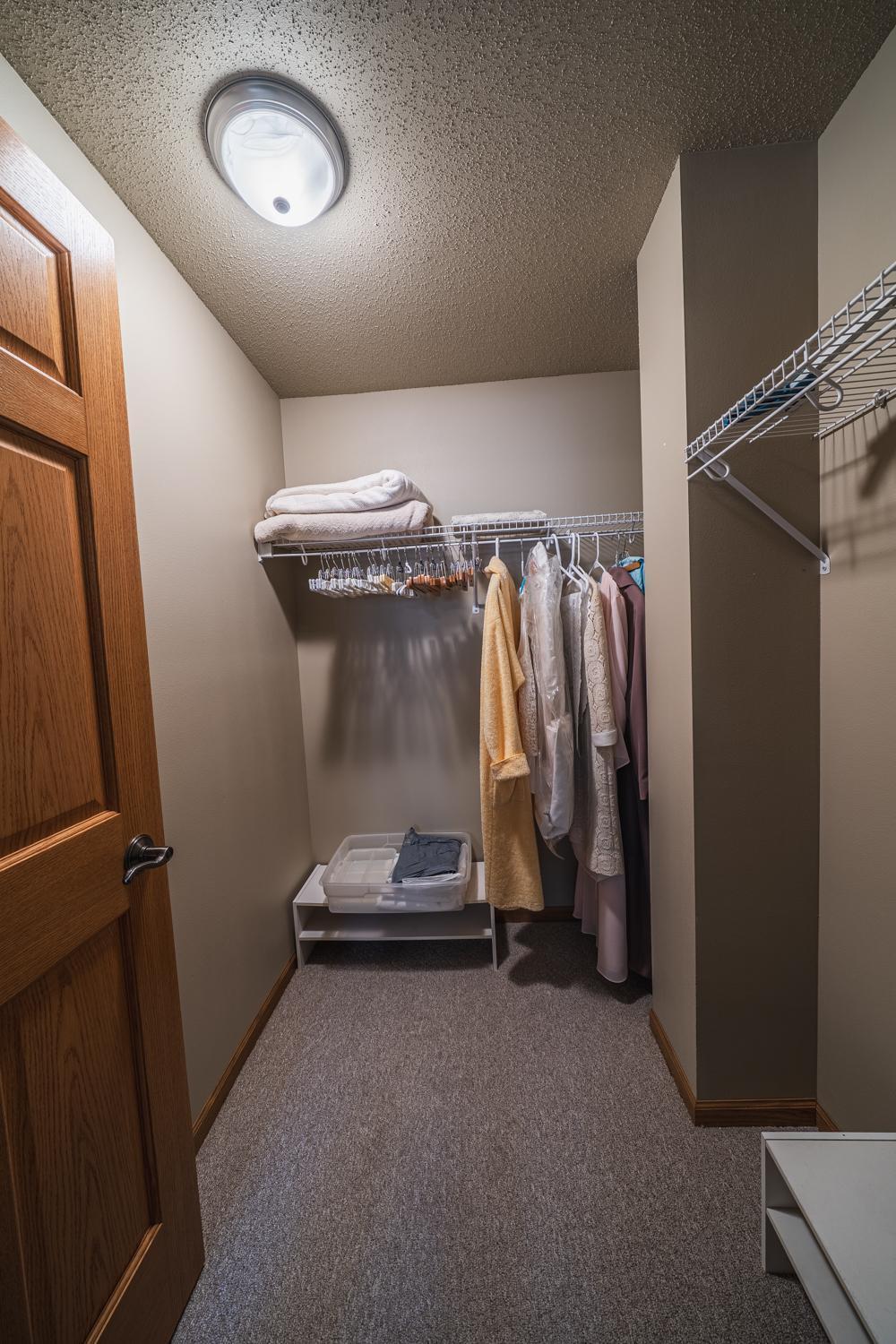 913 Lake Forest Circle, Detroit Lakes, Minnesota image 15