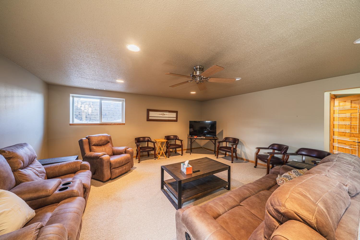 913 Lake Forest Circle, Detroit Lakes, Minnesota image 16