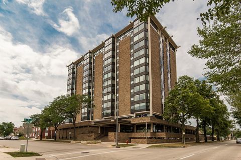 Condo For Sale - 207 5th Avenue<br/> Rochester, MN 55902