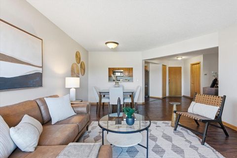 Condo For Sale - 2425 E Franklin Avenue<br/> Hennepin County, Minneapolis, MN 55406