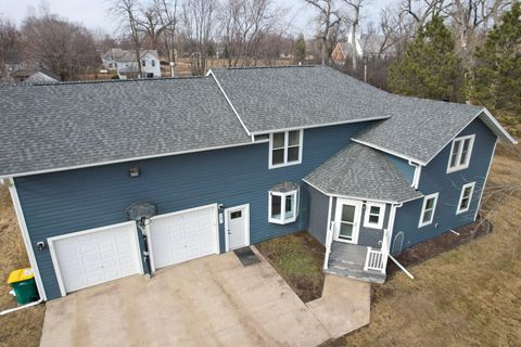 Homes For Sale - 351 5th Avenue<br/> Walcott, ND 58077