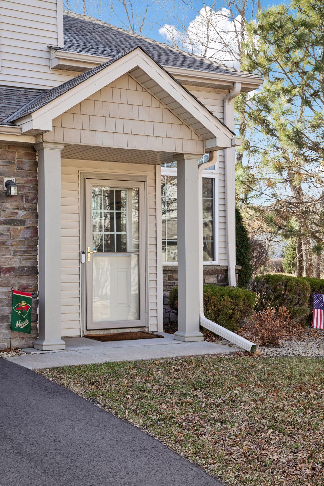 383 Arrowhead Drive, Circle Pines, Minnesota image 3