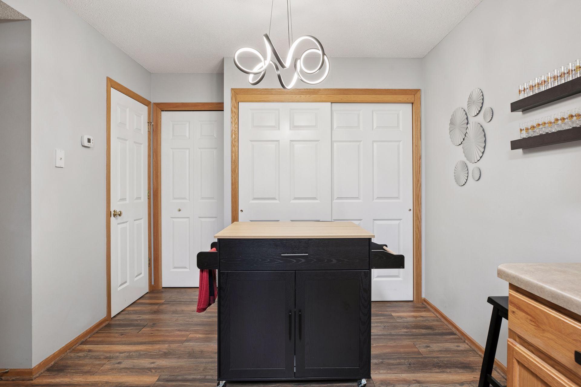 383 Arrowhead Drive, Circle Pines, Minnesota image 18