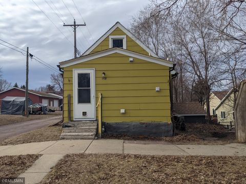 Homes For Sale - 408 11th Street<br/> Brown County, New Ulm, MN 56073